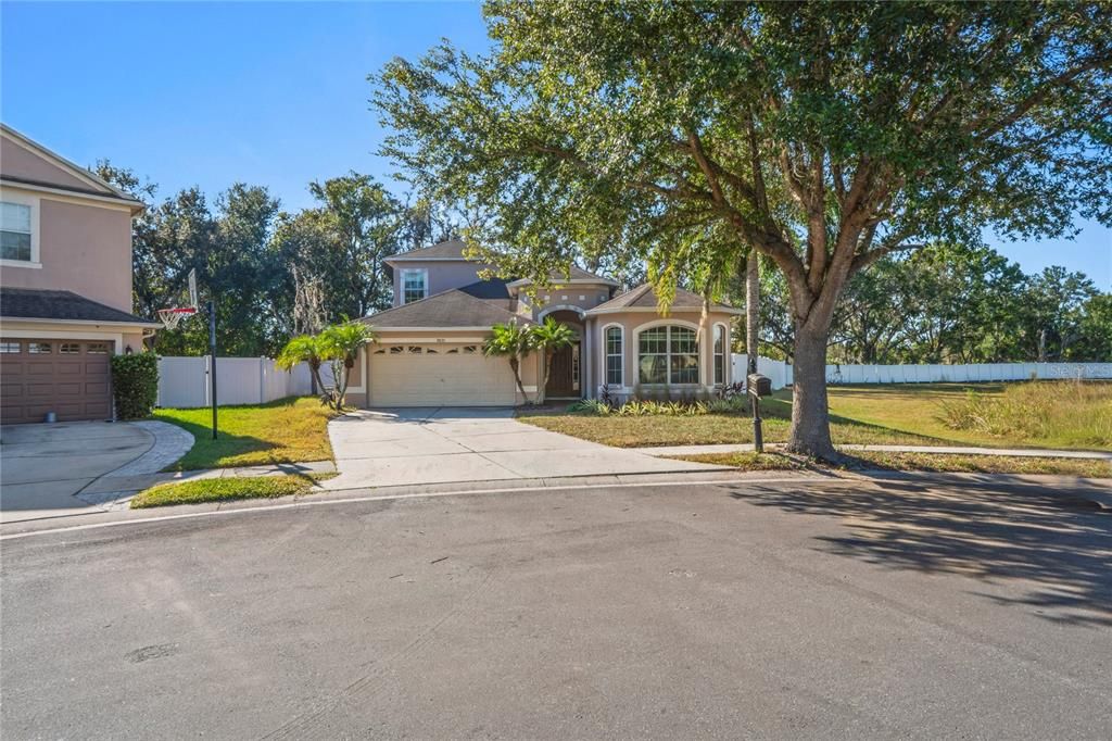 En Venta: $385,000 (3 camas, 2 baños, 2596 Pies cuadrados)