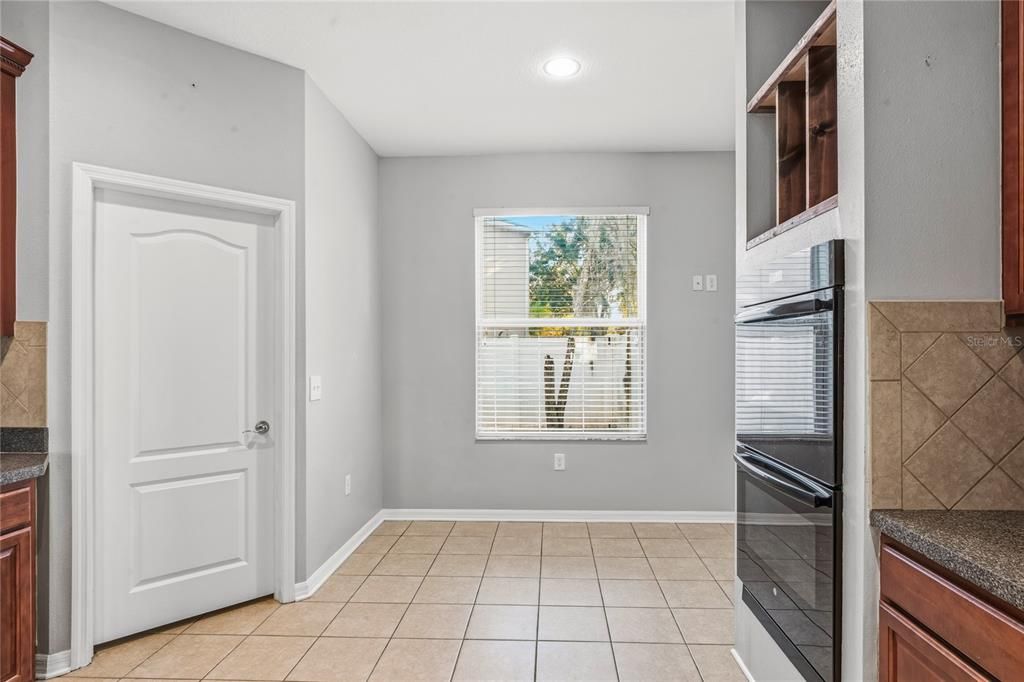 En Venta: $385,000 (3 camas, 2 baños, 2596 Pies cuadrados)