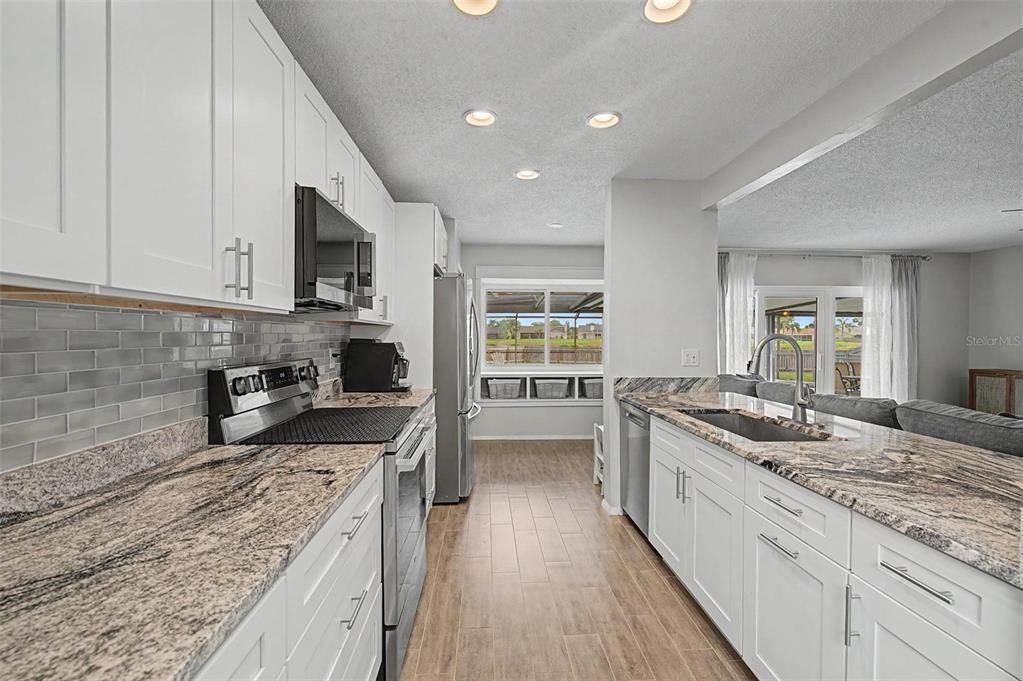 For Sale: $424,900 (3 beds, 2 baths, 1969 Square Feet)