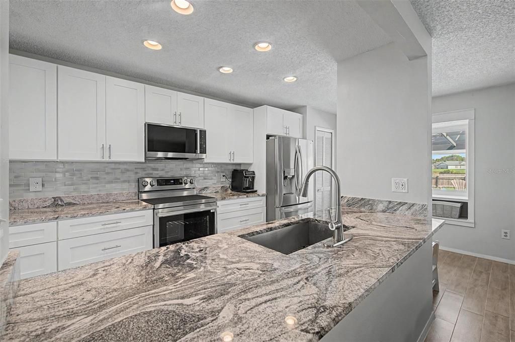 For Sale: $424,900 (3 beds, 2 baths, 1969 Square Feet)