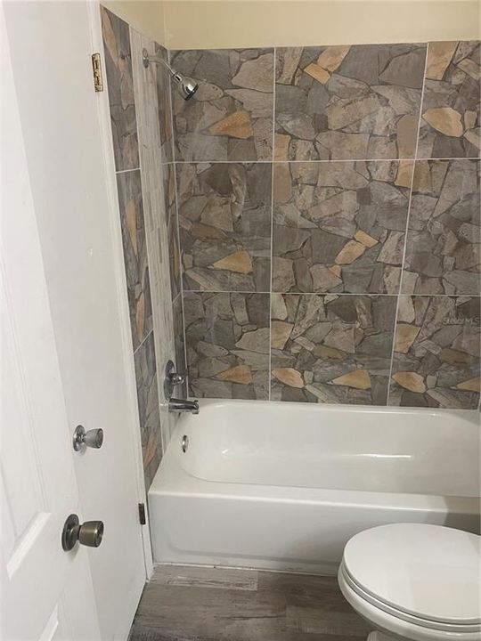 For Rent: $2,195 (3 beds, 2 baths, 1194 Square Feet)