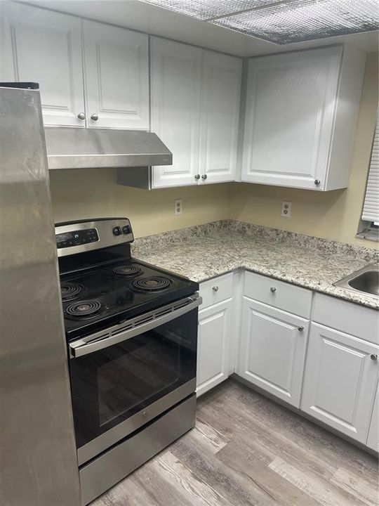For Rent: $2,195 (3 beds, 2 baths, 1194 Square Feet)