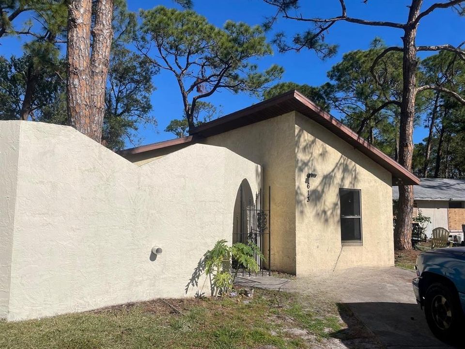 For Rent: $2,195 (3 beds, 2 baths, 1194 Square Feet)