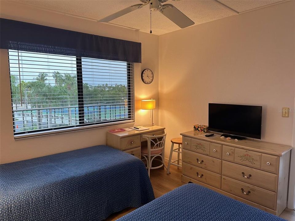 В аренду: $2,800 (2 спален, 2 ванн, 824 Квадратных фут)