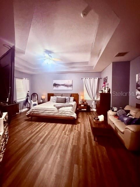 En Venta: $559,000 (6 camas, 3 baños, 3376 Pies cuadrados)