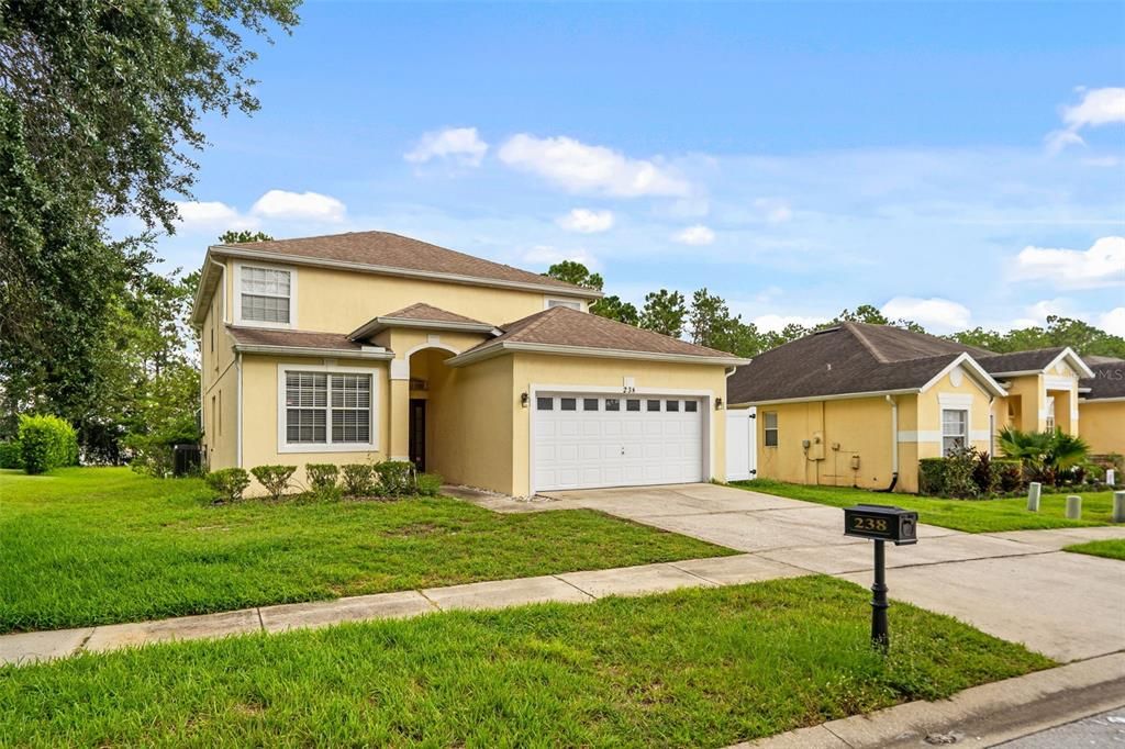 For Sale: $424,900 (5 beds, 3 baths, 2388 Square Feet)