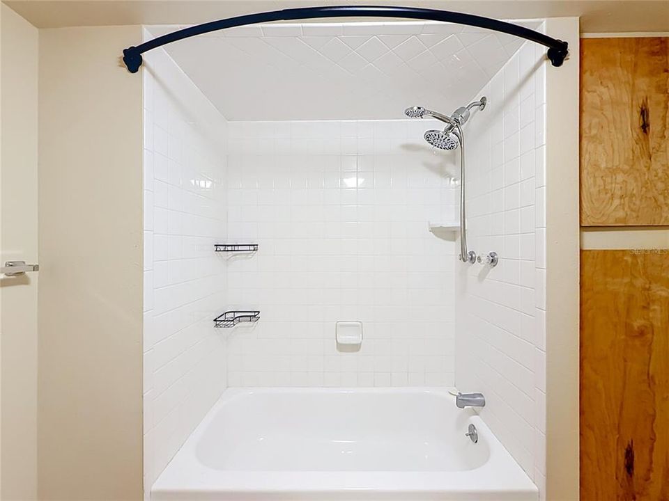 For Sale: $169,900 (2 beds, 1 baths, 1504 Square Feet)