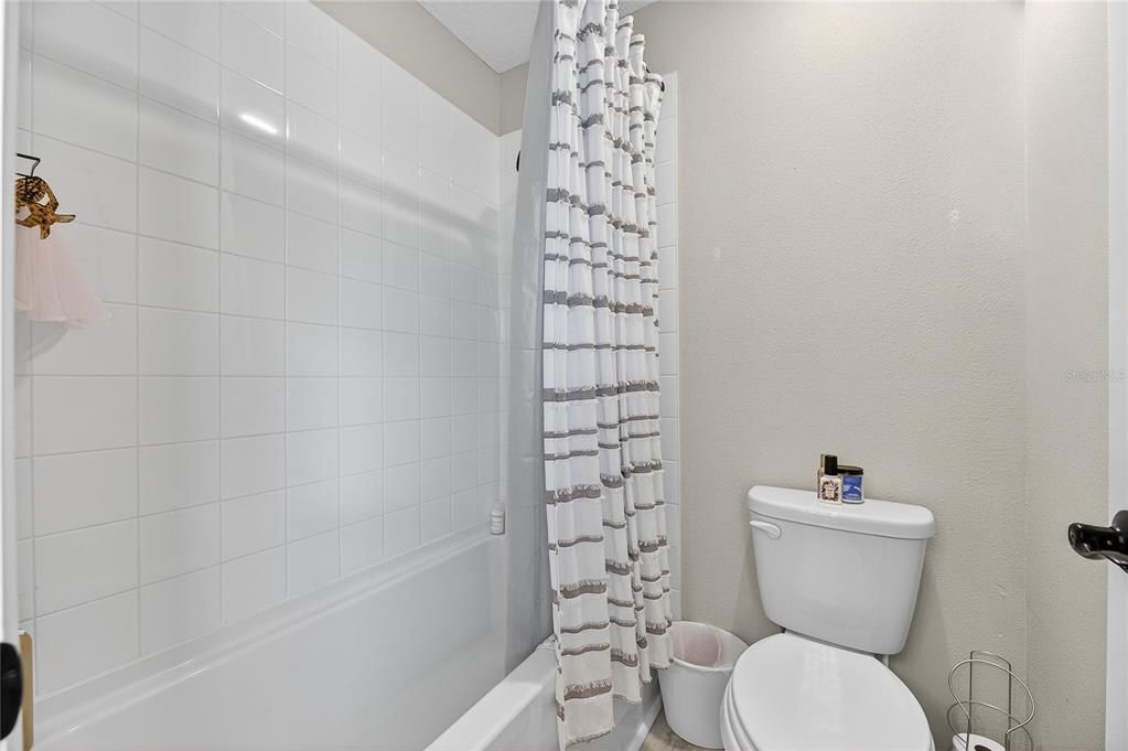 For Sale: $499,000 (4 beds, 3 baths, 2250 Square Feet)