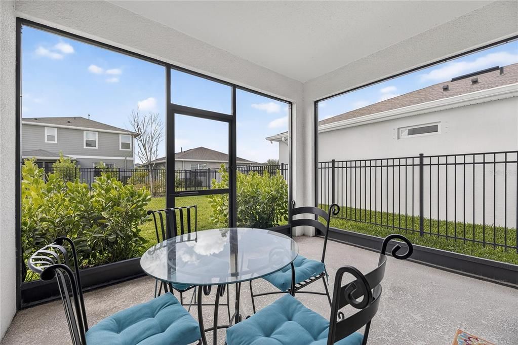For Sale: $499,000 (4 beds, 3 baths, 2250 Square Feet)