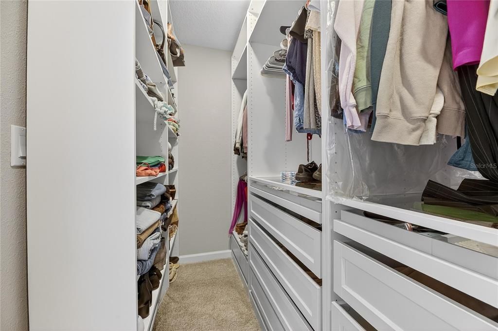 For Sale: $499,000 (4 beds, 3 baths, 2250 Square Feet)