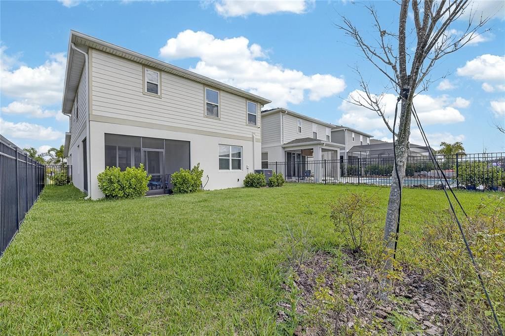 For Sale: $499,000 (4 beds, 3 baths, 2250 Square Feet)
