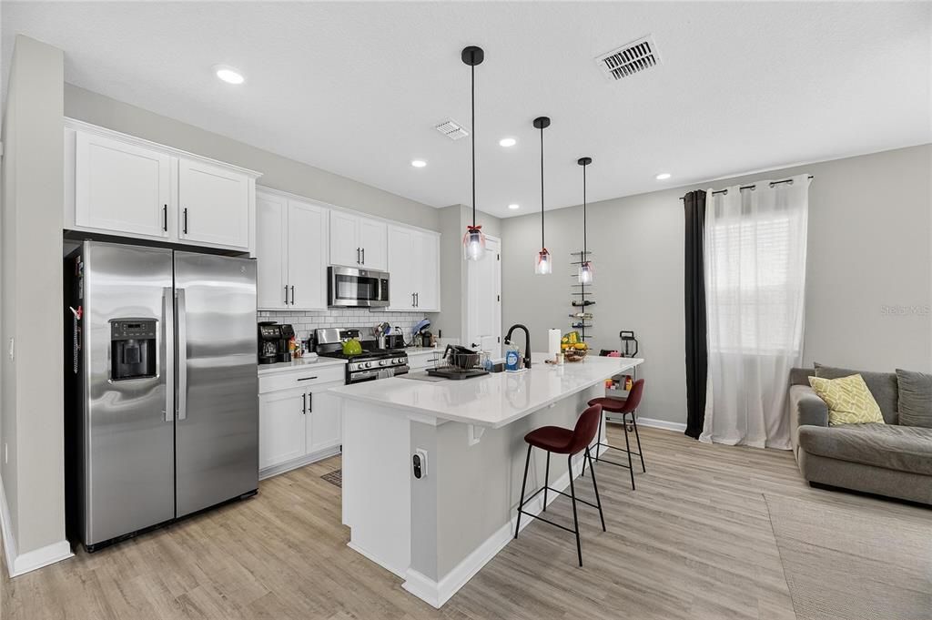 For Sale: $499,000 (4 beds, 3 baths, 2250 Square Feet)