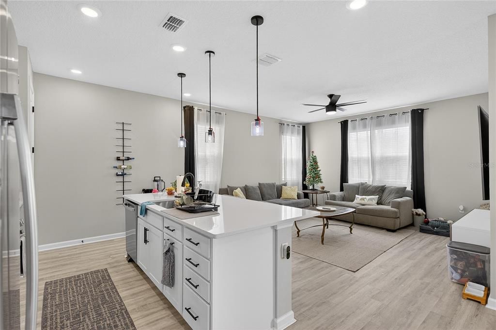 For Sale: $499,000 (4 beds, 3 baths, 2250 Square Feet)
