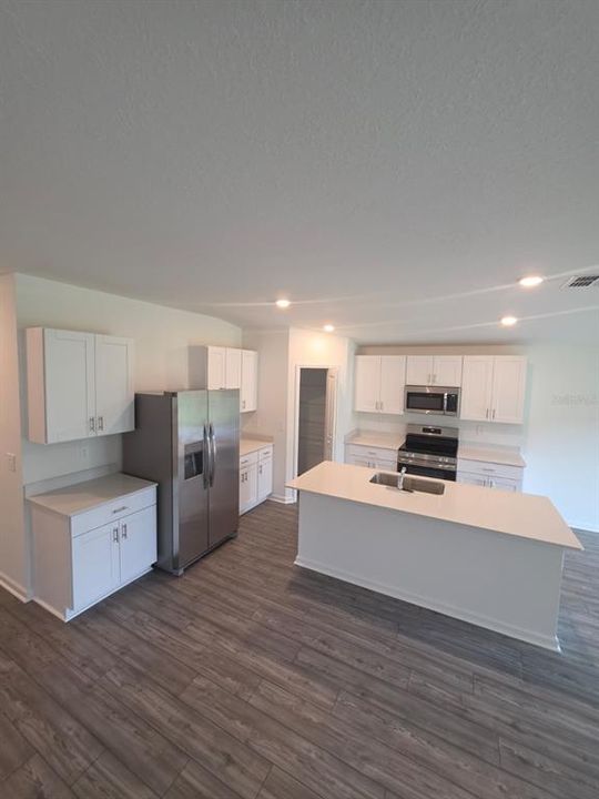 For Sale: $328,000 (4 beds, 2 baths, 1824 Square Feet)