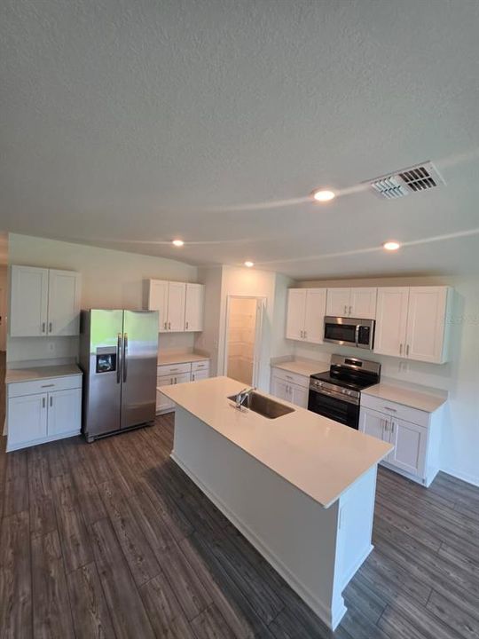 For Sale: $328,000 (4 beds, 2 baths, 1824 Square Feet)