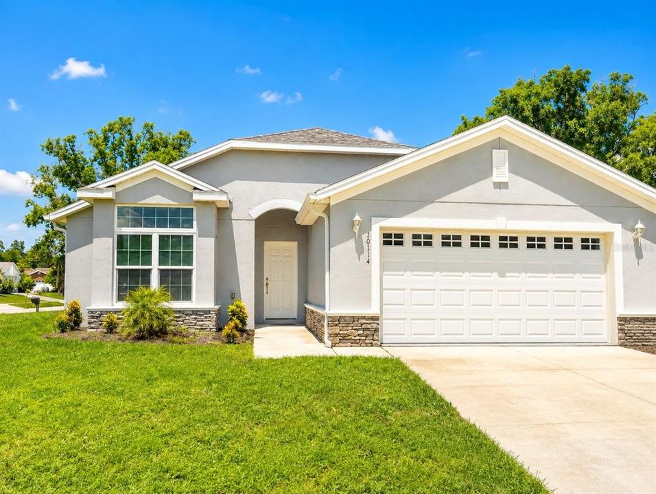 For Sale: $310,000 (3 beds, 2 baths, 1525 Square Feet)