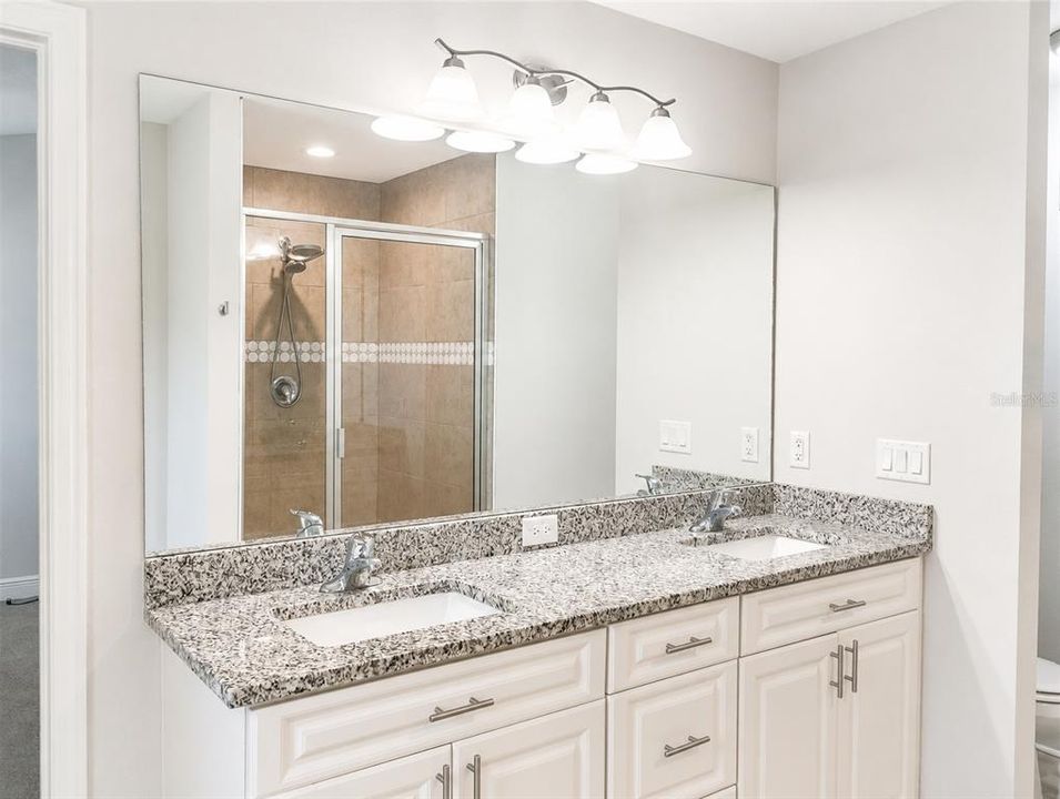 For Sale: $310,000 (3 beds, 2 baths, 1525 Square Feet)
