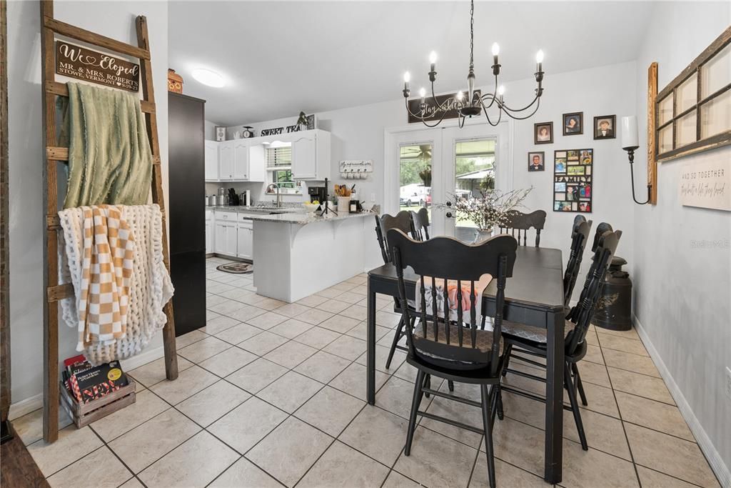 En Venta: $430,000 (3 camas, 2 baños, 1634 Pies cuadrados)