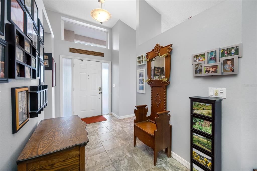 En Venta: $389,900 (3 camas, 2 baños, 1646 Pies cuadrados)