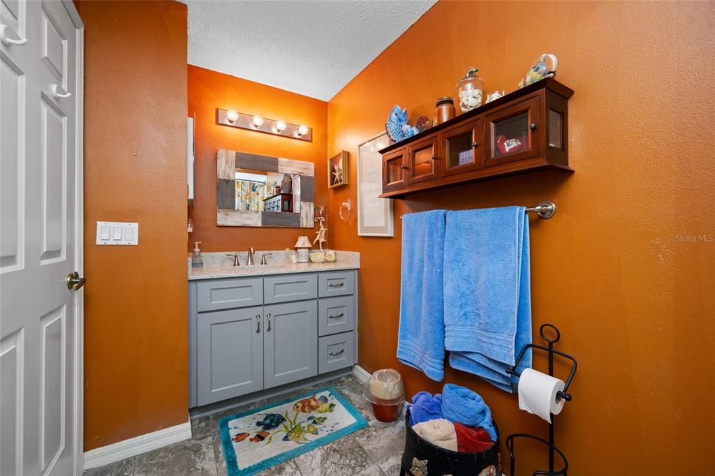 En Venta: $389,900 (3 camas, 2 baños, 1646 Pies cuadrados)