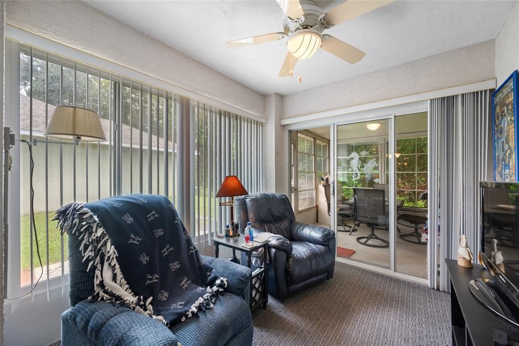 En Venta: $389,900 (3 camas, 2 baños, 1646 Pies cuadrados)