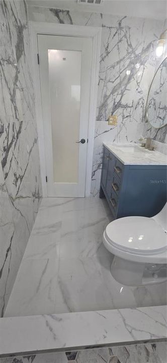 En Venta: $279,900 (2 camas, 2 baños, 966 Pies cuadrados)