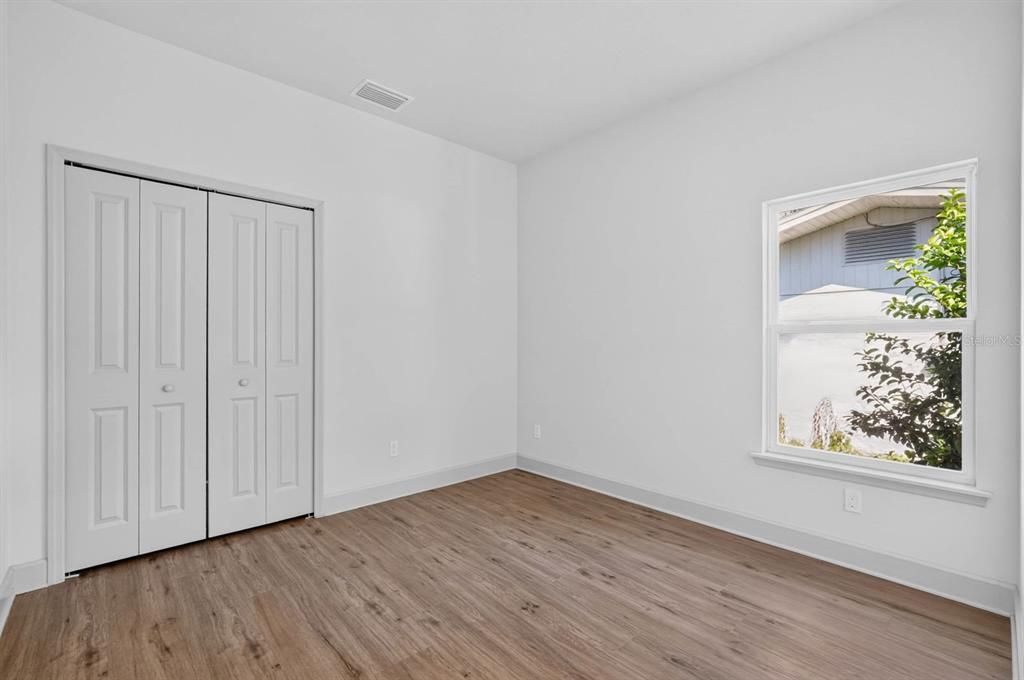 En Venta: $479,900 (4 camas, 2 baños, 1928 Pies cuadrados)