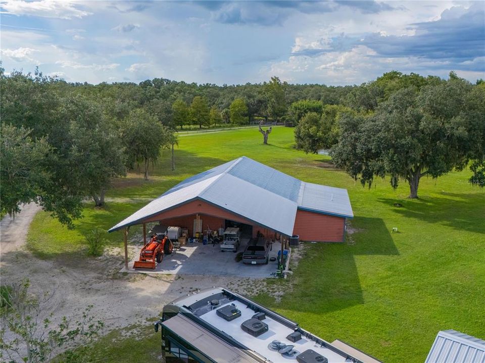 На продажу: $1,275,000 (3 спален, 2 ванн, 2446 Квадратных фут)