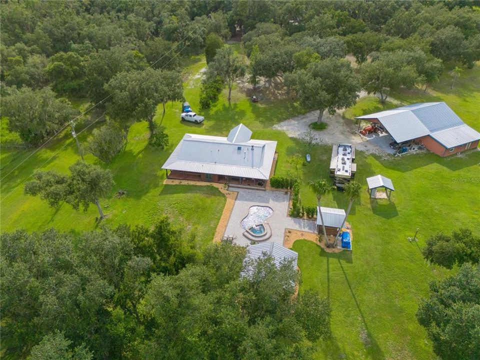 На продажу: $1,275,000 (3 спален, 2 ванн, 2446 Квадратных фут)