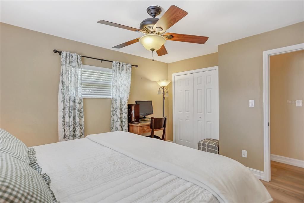 For Sale: $479,900 (3 beds, 2 baths, 1561 Square Feet)