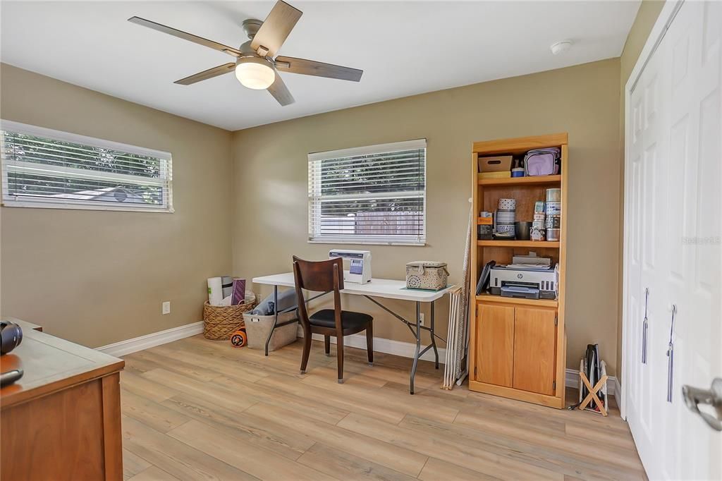 For Sale: $479,900 (3 beds, 2 baths, 1561 Square Feet)