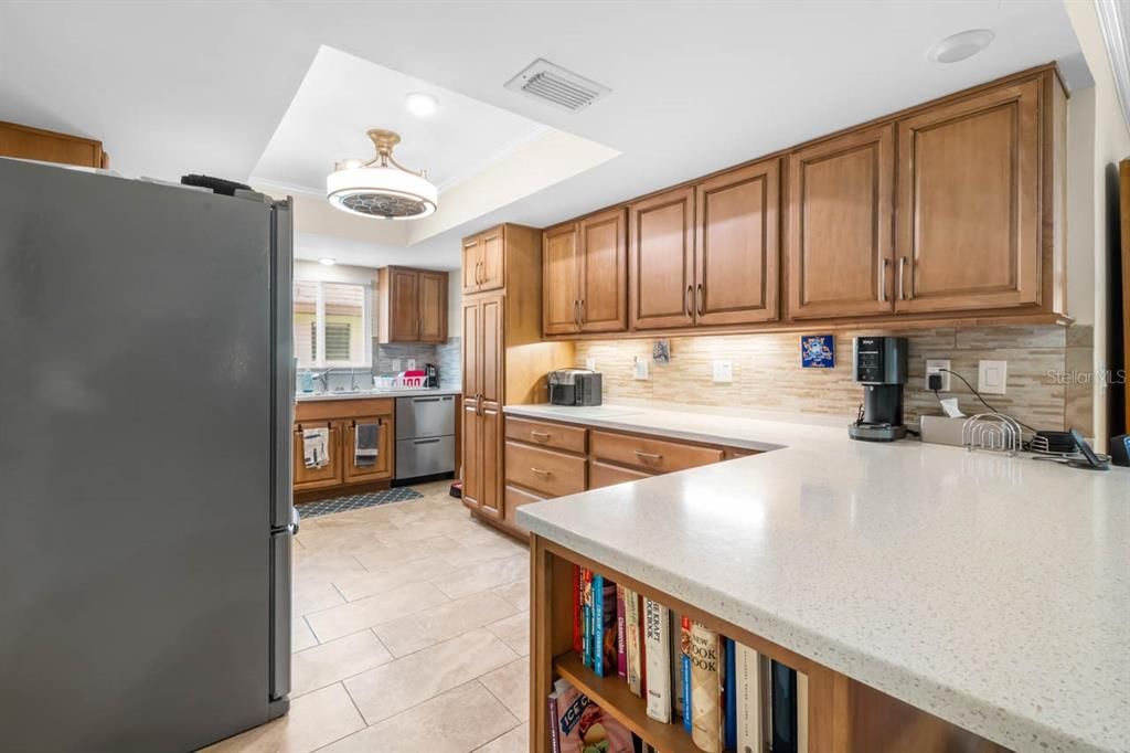 For Sale: $249,900 (2 beds, 2 baths, 1516 Square Feet)