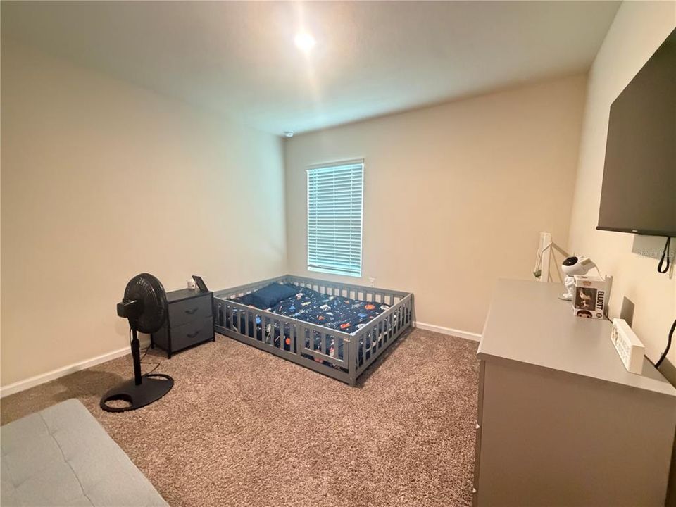 For Sale: $319,900 (4 beds, 2 baths, 1862 Square Feet)
