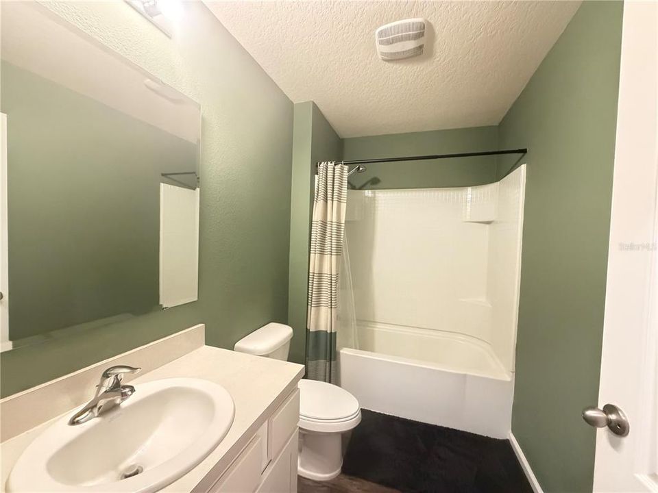 For Sale: $319,900 (4 beds, 2 baths, 1862 Square Feet)