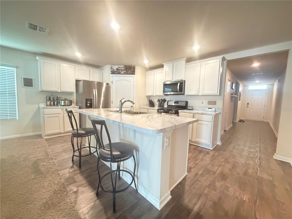 For Sale: $319,900 (4 beds, 2 baths, 1862 Square Feet)