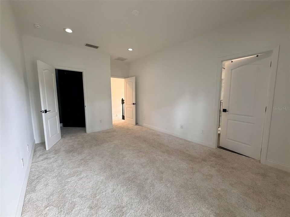 En Venta: $432,500 (3 camas, 2 baños, 1640 Pies cuadrados)
