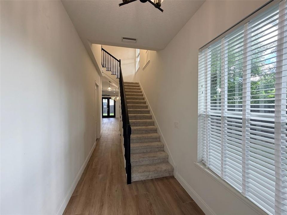 En Venta: $432,500 (3 camas, 2 baños, 1640 Pies cuadrados)