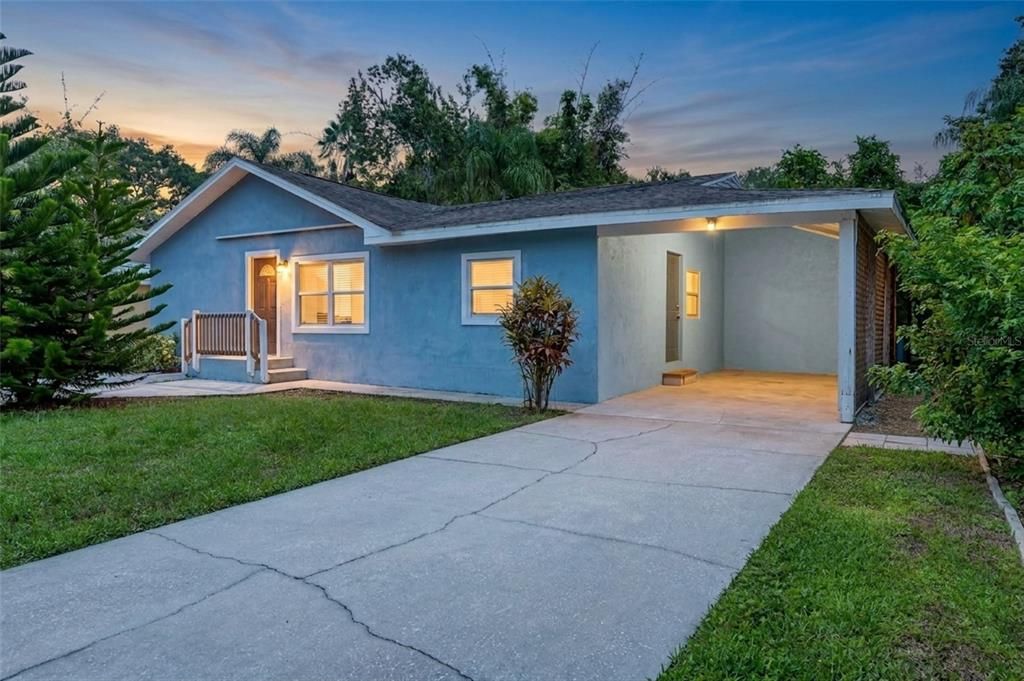 En Venta: $325,000 (3 camas, 2 baños, 1696 Pies cuadrados)