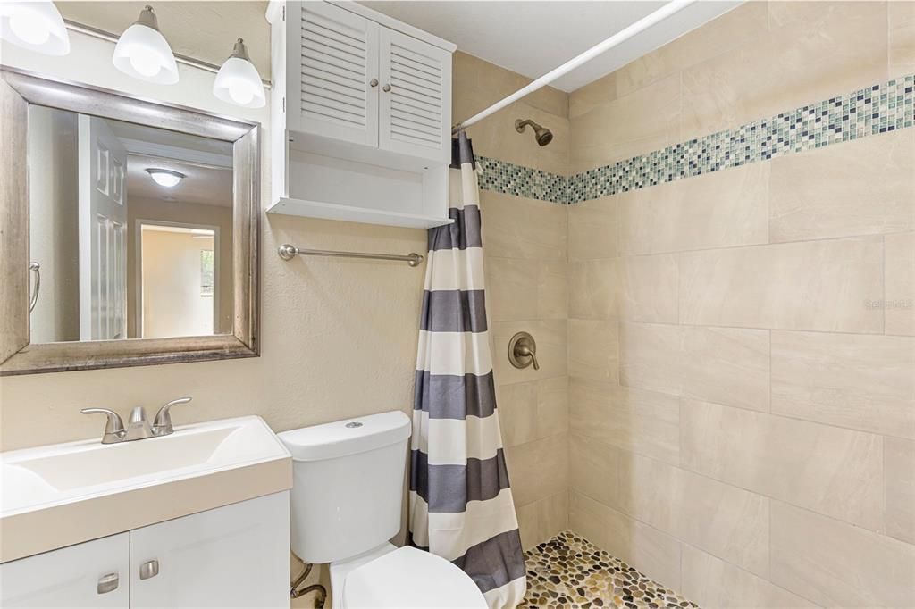 En Venta: $325,000 (3 camas, 2 baños, 1696 Pies cuadrados)