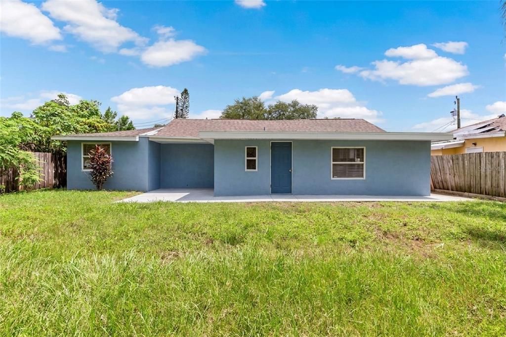 En Venta: $325,000 (3 camas, 2 baños, 1696 Pies cuadrados)