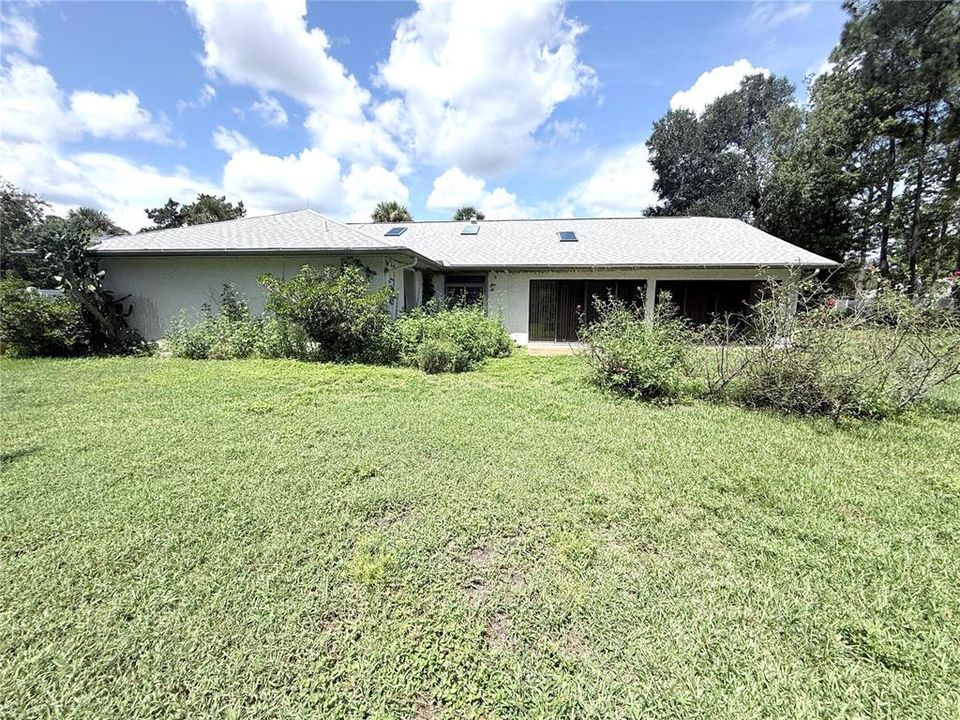 For Sale: $290,000 (3 beds, 2 baths, 2261 Square Feet)