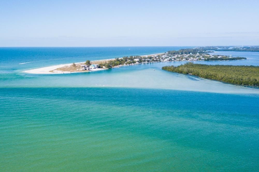 待售: $35,000 (0.32 acres)
