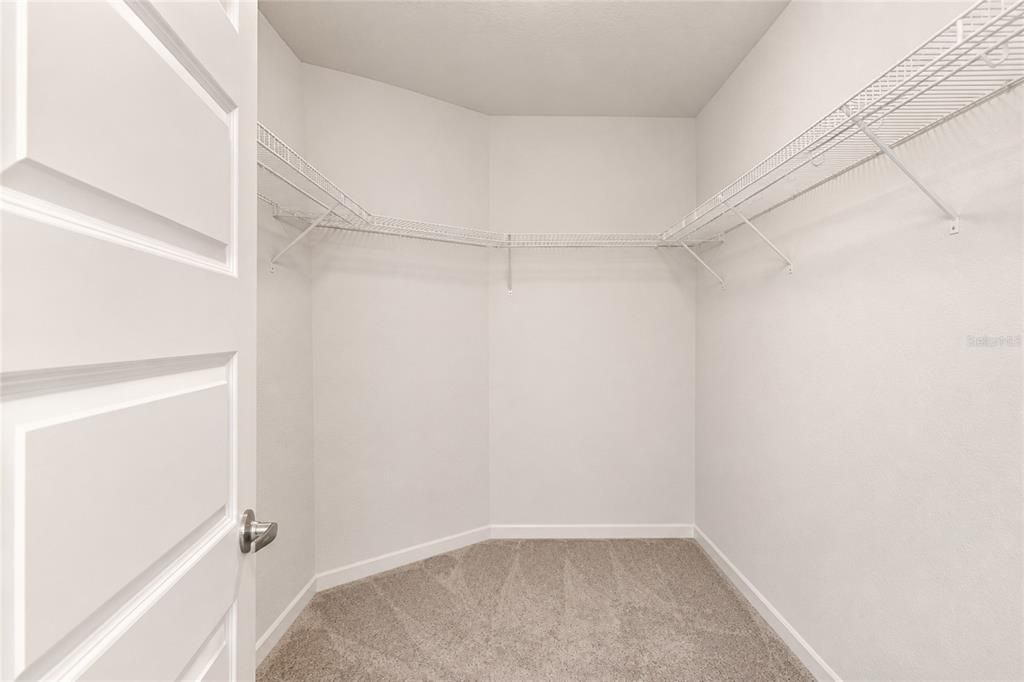 For Sale: $409,900 (3 beds, 2 baths, 1970 Square Feet)