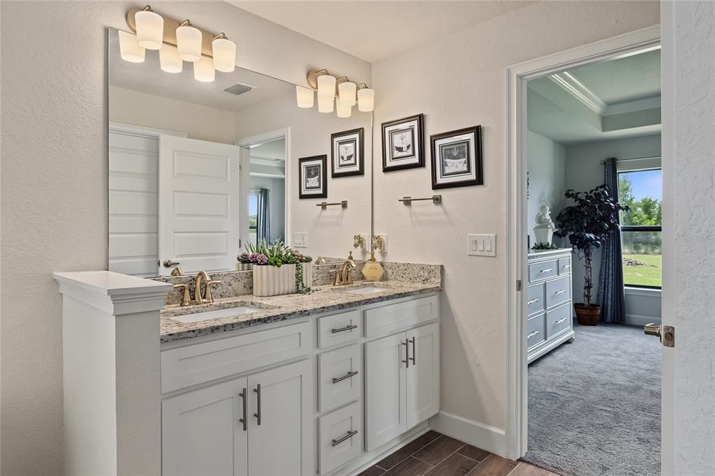 For Sale: $409,900 (3 beds, 2 baths, 1970 Square Feet)