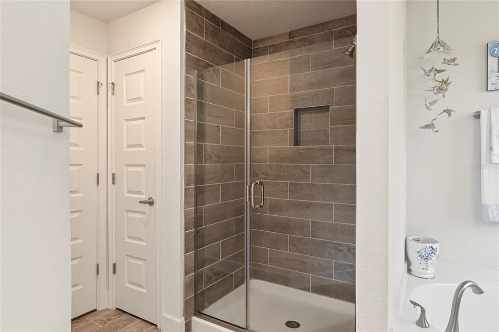 For Sale: $409,900 (3 beds, 2 baths, 1970 Square Feet)
