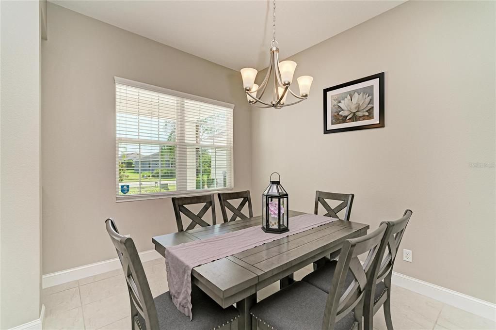 For Sale: $375,000 (3 beds, 2 baths, 1521 Square Feet)