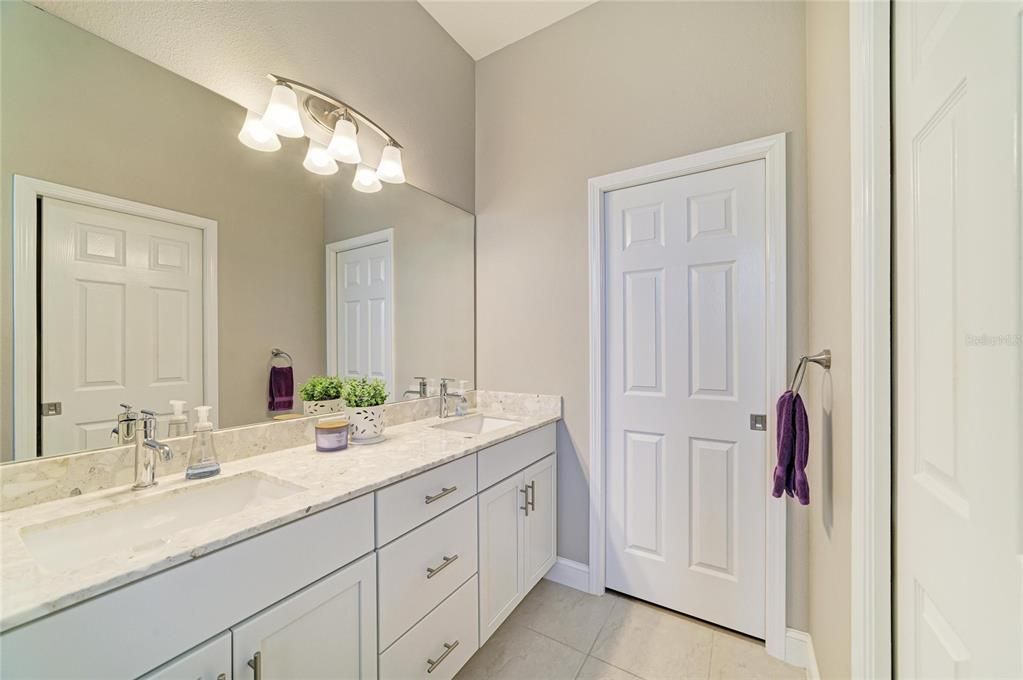 For Sale: $375,000 (3 beds, 2 baths, 1521 Square Feet)