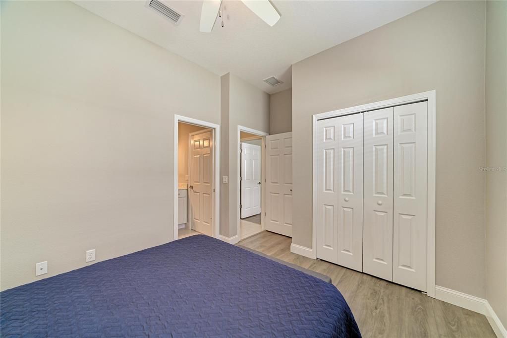 For Sale: $375,000 (3 beds, 2 baths, 1521 Square Feet)