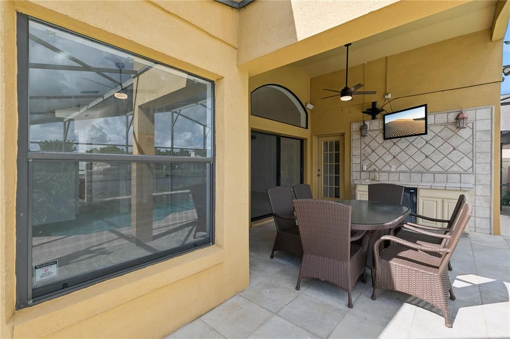For Sale: $455,000 (3 beds, 2 baths, 1434 Square Feet)