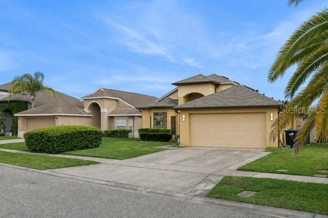 For Sale: $455,000 (3 beds, 2 baths, 1434 Square Feet)